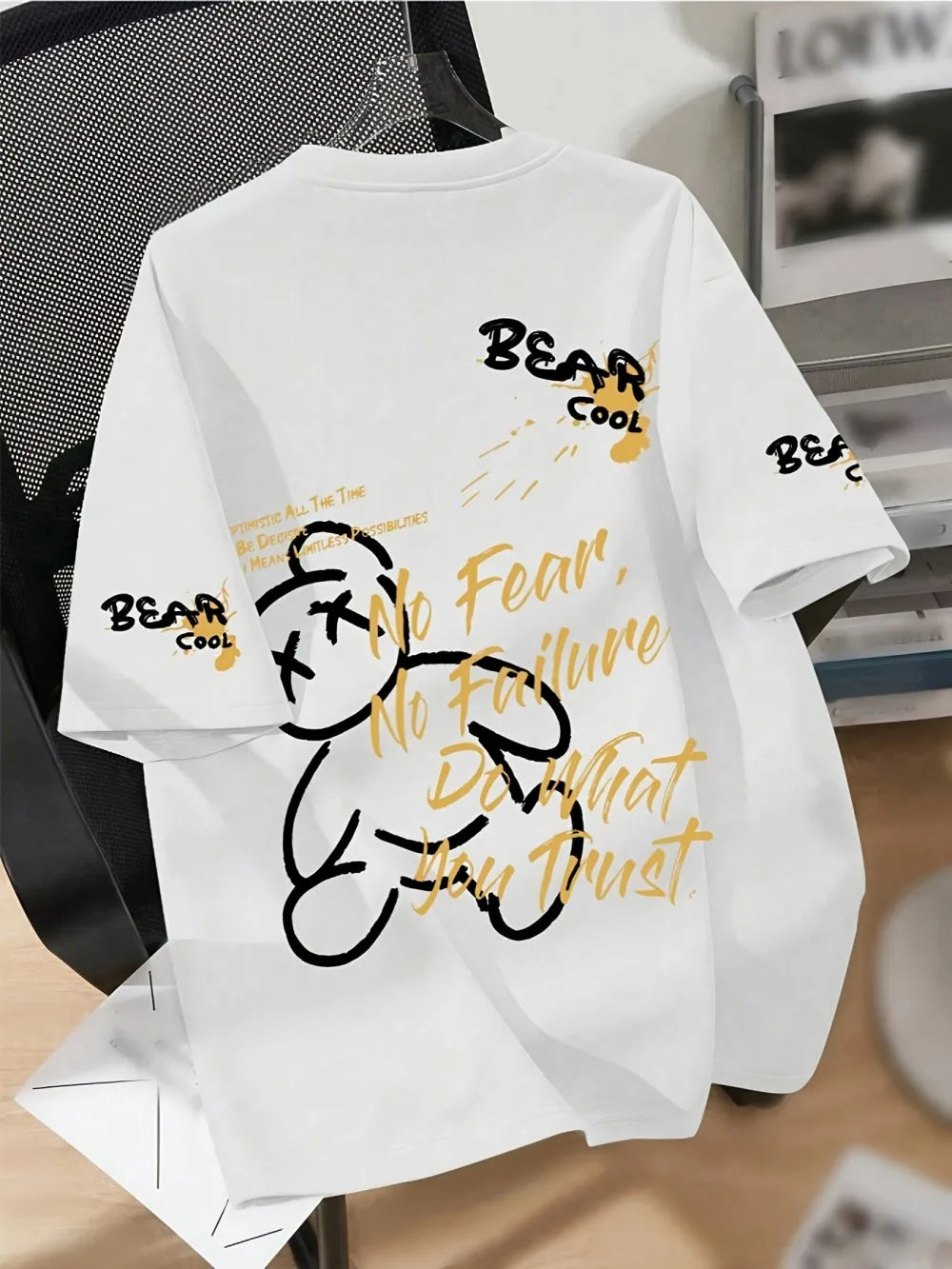 Men's Cartoon Bear Print T-Shirt - Breathable Round Neck Casual Summer Tee