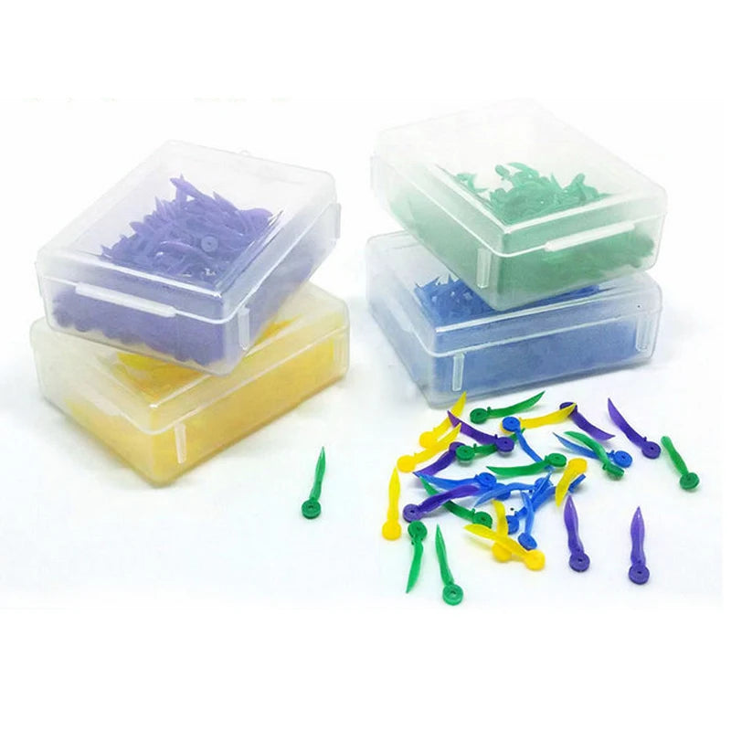 100pcs Disposable Dental Wedges – Plastic Arc Concave Diastema Wedges with Circular Hole for Dentist Use