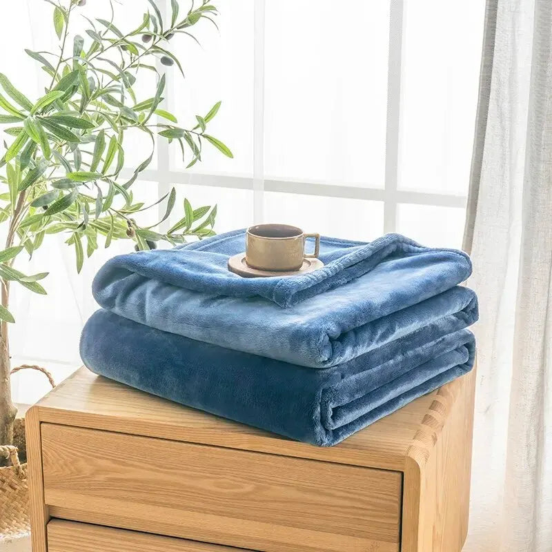 Extra Soft Thickened Flannel Blanket – Cozy Warm Nap Throw Blanket for Air Conditioning, Bed, Sofa & Home Use Comfort Bedding