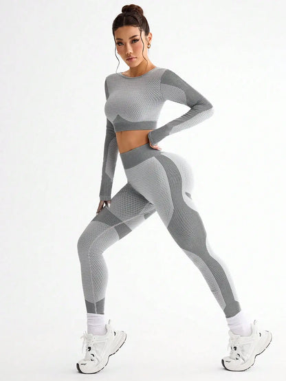 2PCS Women’s Seamless Yoga & Fitness Set – Breathable Tight Running Sports Outfit
