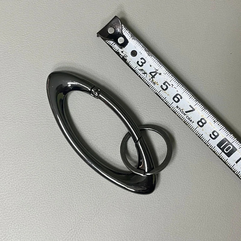 Zinc Alloy Mountaineering Carabiner Keychain – Multifunctional Belt Buckle Blackout