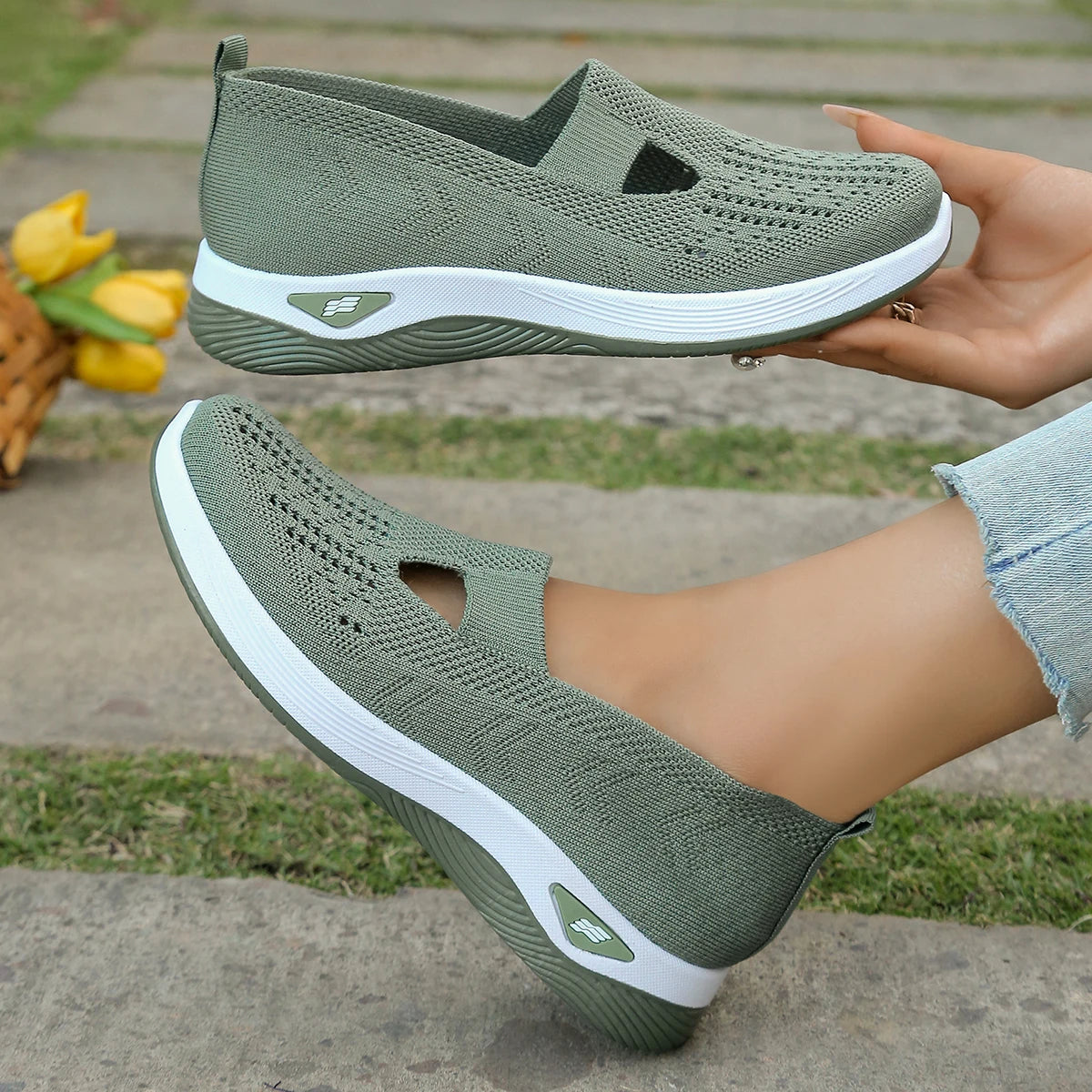 Women’s Casual Summer Sneakers - Lightweight Solid Flat Shoes for Everyday Four Season Wear
