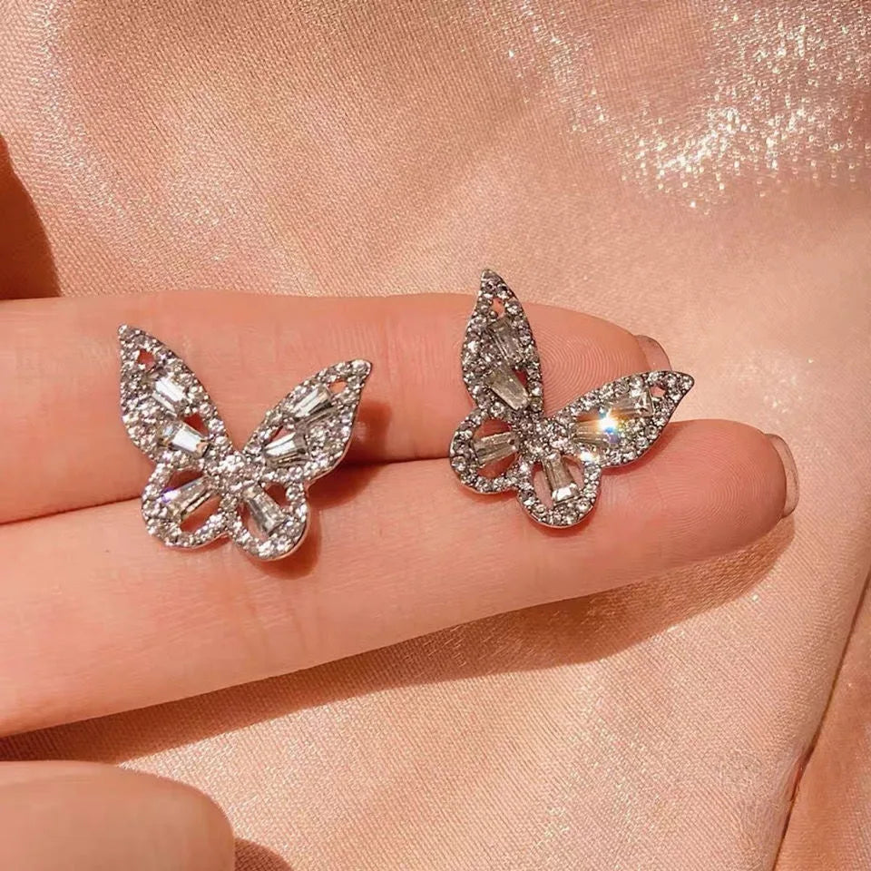 Retro Daisy Flower Earrings - Elegant Small Floral Jewelry for Women Party Gifts