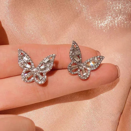 Retro Daisy Flower Earrings - Elegant Small Floral Jewelry for Women Party Gifts