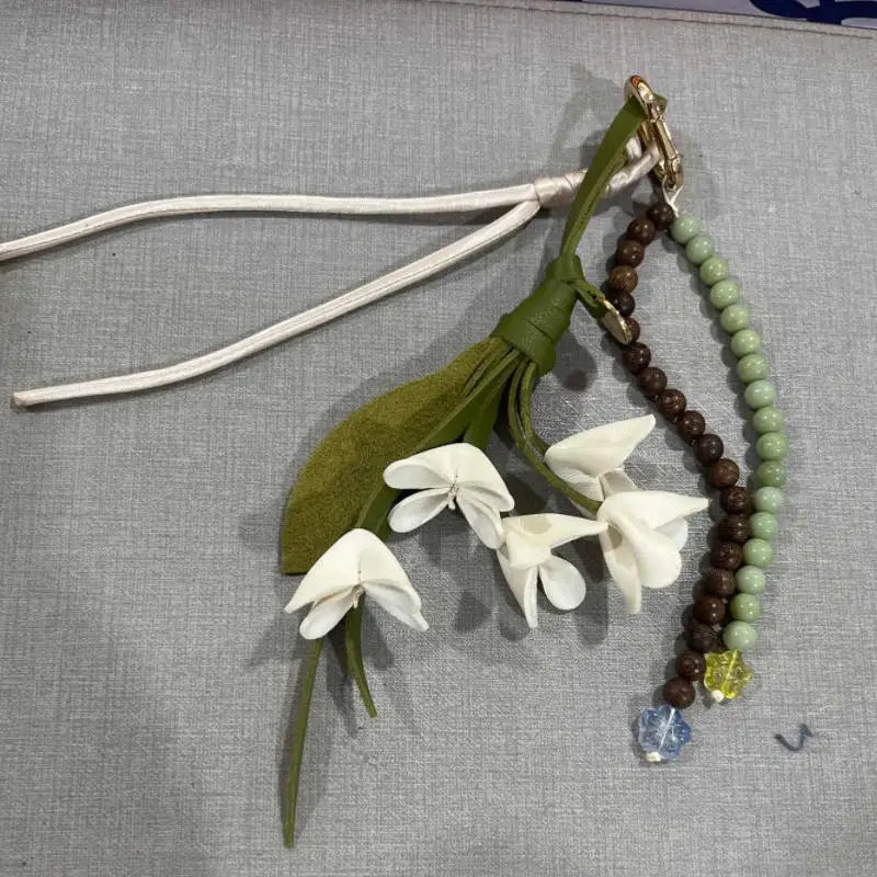 Genuine Leather Flower Bag Pendant Keychain – Original Handmade Osmanthus & Tulip Design, Exquisite Floral Charm for Bags & Accessories