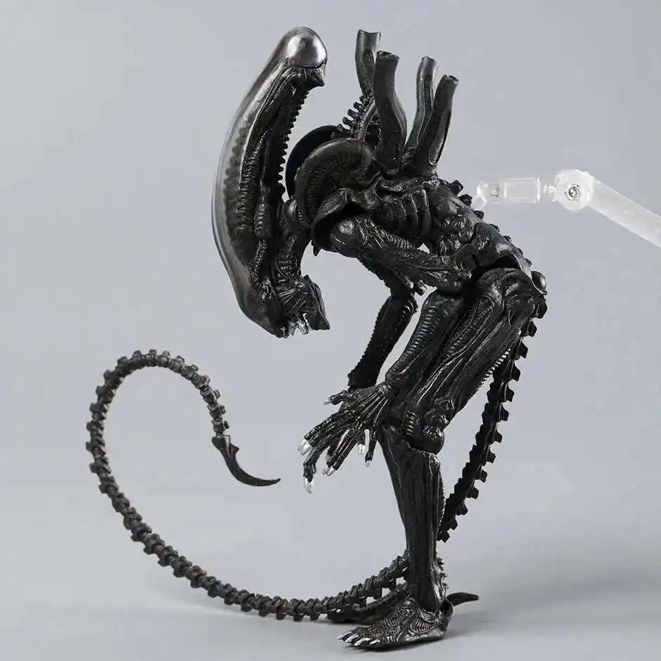Alien 18CM Humanoid Doll SP108 – Realistic Collectible Figure for Sci-Fi Enthusiasts and Collectors