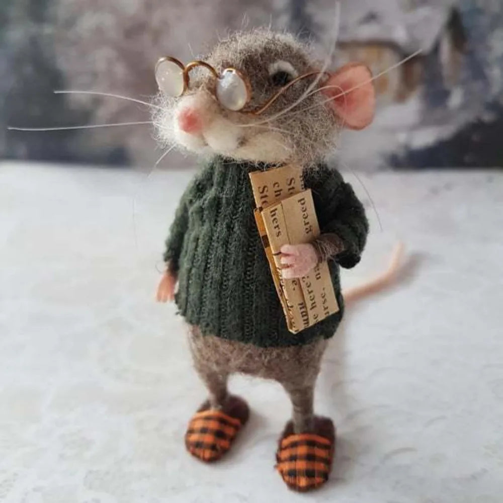 Cute Needle Felted Christmas Mouse – Handmade Holiday Ornaments & Craft Decorations