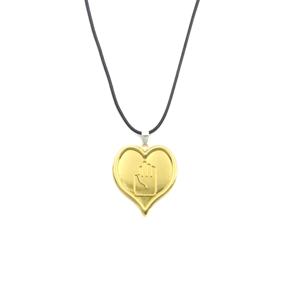 JoJo’s Bizarre Adventure Arrow Pendant Necklace – Josuke & Jotaro Cosplay Jewelry Gift
