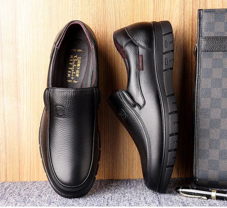 Genuine Leather Handmade Men's Shoes – Casual Loafers, Breathable Slip-On Walking Sneakers for Outdoor Wear