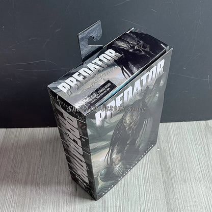 NECA Predator Figure — Ultimate Shaman Elder Armored Jungle Hunter with Snake Vision, Alien Model Toy Gift