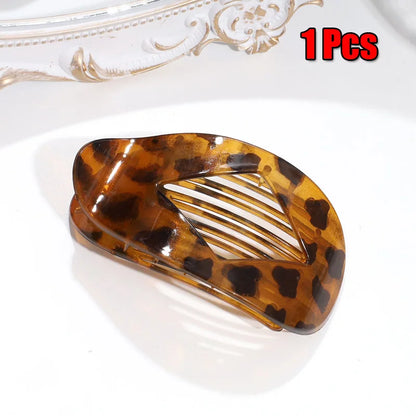Women’s Fashion Oval Leopard Flat Hair Claw Clip – Acrylic Matte Curved Barrettes for Stylish Everyday Hair Styling Accessories