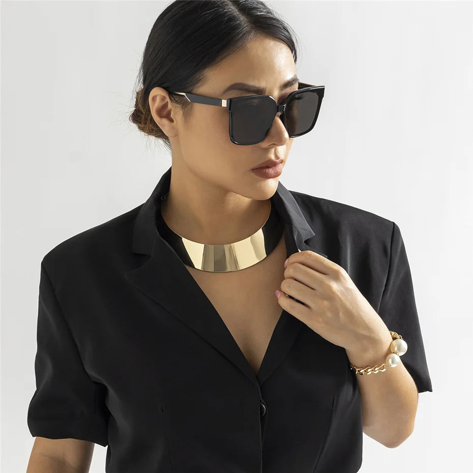 Exaggerated Chunky Metal Wire Choker Necklace – Gold Punk Collar, Wide Smooth Chain, Steampunk Jewelry for Women