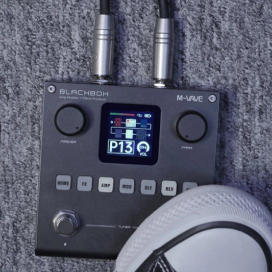 M-VAVE BLACKBOX Multifunctional Guitar/Bass Effect Pedal – 80 Editable Presets, 6 Effects Modules, Built-in Battery