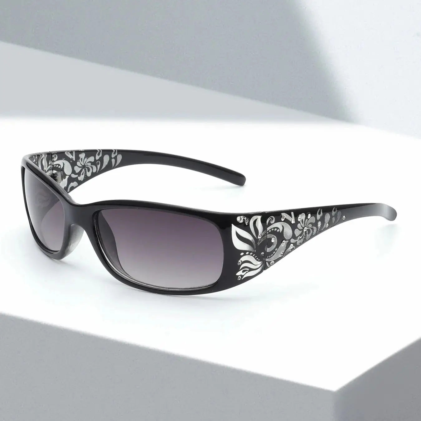 Y2K Retro Square Sunglasses - Women's Pattern Relief Frame Fashion Eyewear for Summer Beach & Vacation