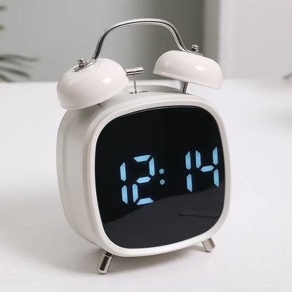 LED Digital Alarm Clock – Voice Control, Date & Temperature Display, Adjustable Brightness & Snooze, 12/24H Table Clock