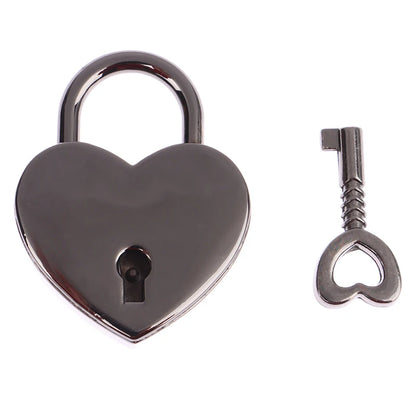 Vintage Heart-Shaped Metal Mini Padlock – Key Lock for Bags, Suitcases, and Luggage Boxes with Key
