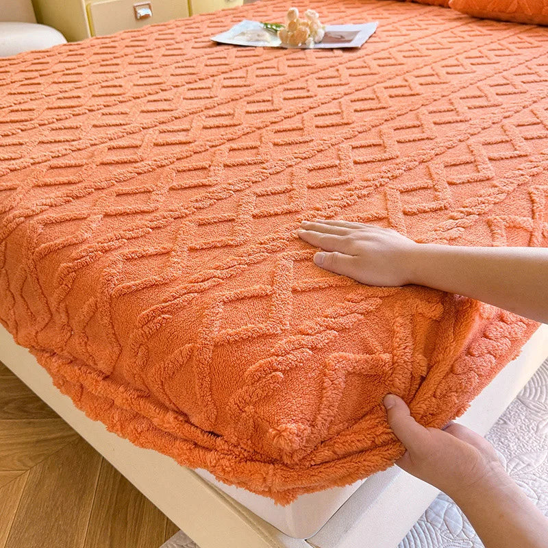 Winter Warm Coral Fleece Fitted Bed Sheet – Thick Fluffy Mattress Cover with Elastic Band for Single, Queen & King Beds