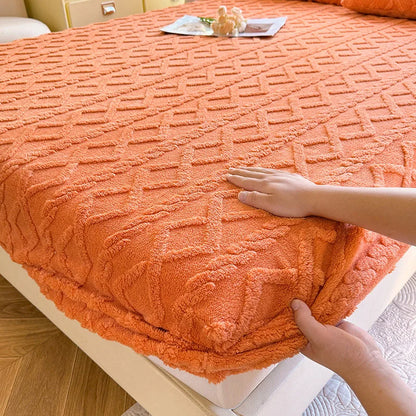 Winter Warm Coral Fleece Fitted Bed Sheet – Thick Fluffy Mattress Cover with Elastic Band for Single, Queen & King Beds