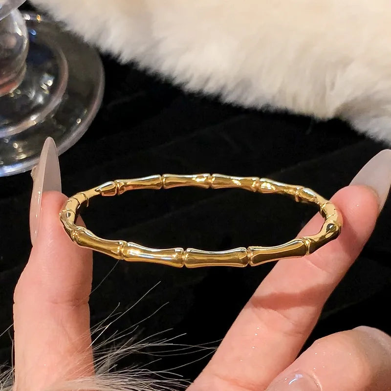 Women's Fashion Stainless Steel Waterproof Luxury Bracelet – Stylish Jewelry for Date, Party, and Festival Gifts - S090