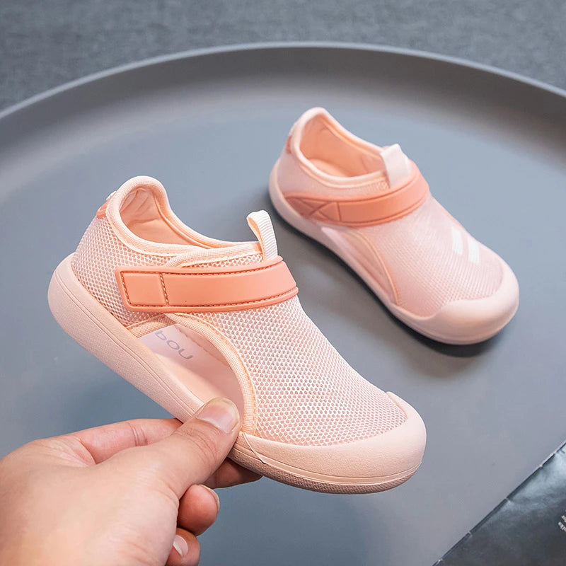 Kids’ Breathable Sport Sandals – Lightweight Summer Beach Shoes, Closed-Toe Casual Sandals for Boys & Girls