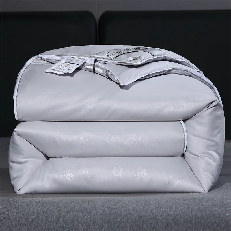 Natural Mulberry Silk Duvet – Luxury Queen & King Size Comforter, All-Season Bedding for Summer & Winter