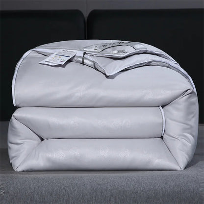 Natural Mulberry Silk Duvet – Luxury Queen & King Size Comforter, All-Season Bedding for Summer & Winter