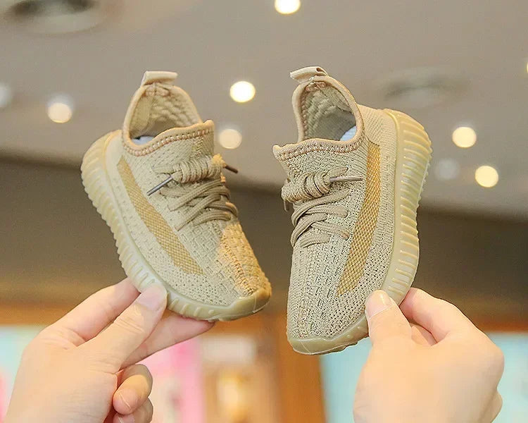 New Kids Fashion Sneakers – Breathable, Soft Bottom Casual Running Shoes for Boys & Girls