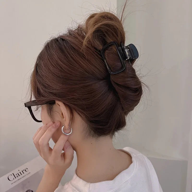 Retro Acetate Grab Clip: Elegant Korean Ponytail Braid Accessory - Hollowed-Out Design for Girls' Hairstyles & Jewelry Gifts