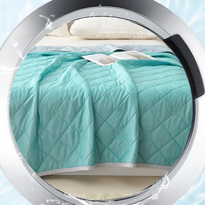 Dual-Sided Large Cooling Blanket for Summer – Lightweight Quilted Polyester Throw for Hot Sleepers, Soft & Machine Washable Bedding