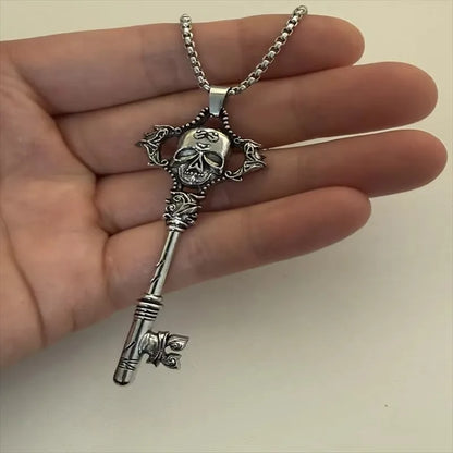 European & American Retro Gothic Cross Necklace – Unisex Hip-Hop Fashion Pendant for Men & Women, Street Style Trendsetter Jewelry Accessory