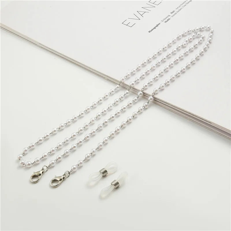 Pearl Beaded Eyeglasses Chain for Women – Trendy Sunglasses Holder Necklace, Mask Lanyard & Fashion Accessory Gift