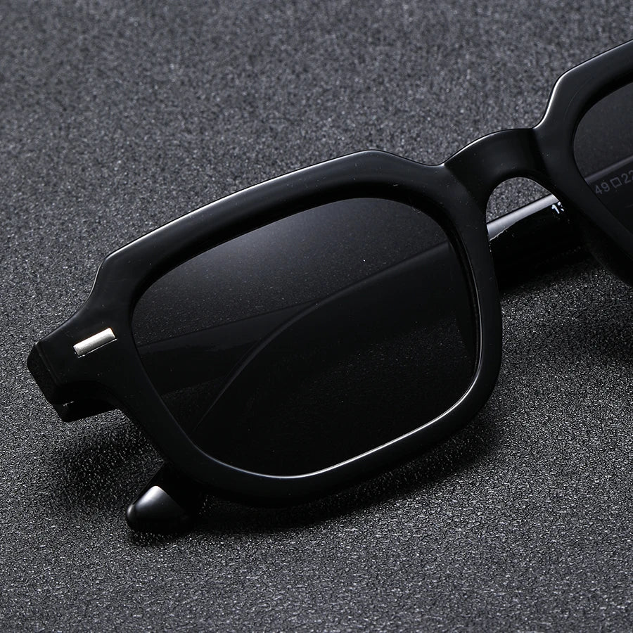Men's Retro Square Frame Glasses - Trendy Y2K Rivet Street Style Fashion Eyewear