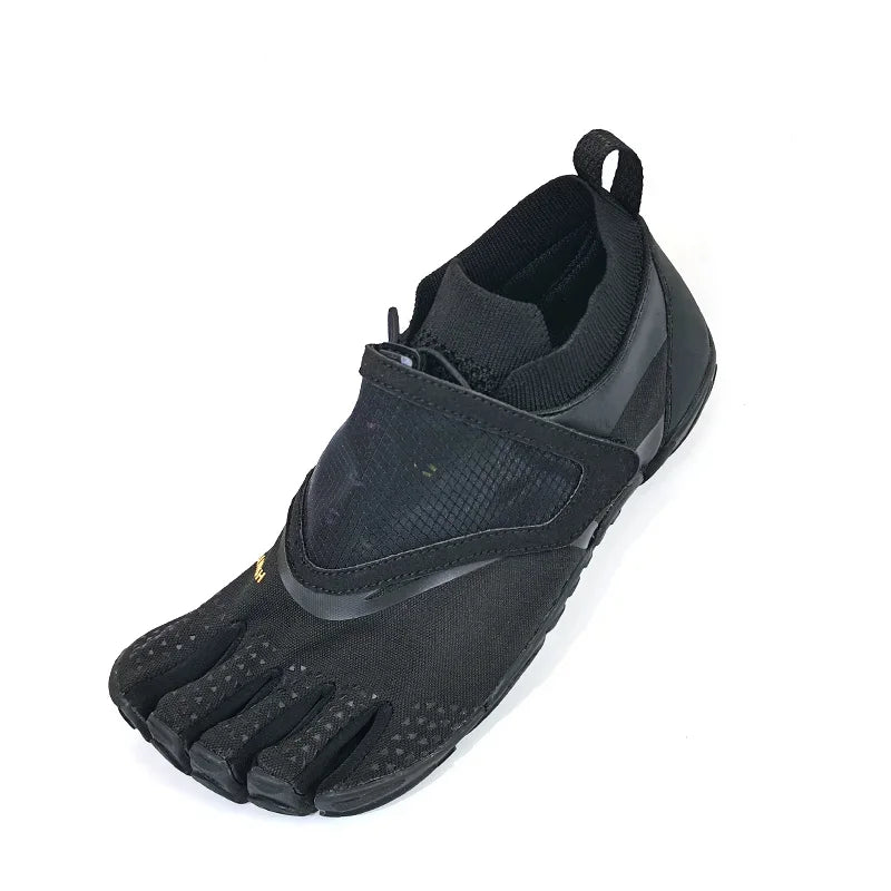 Unisex Five-Finger Split-Toe Water Shoes - Quick-Dry Mesh Sneakers for Canyoning, Climbing & Outdoor Activities