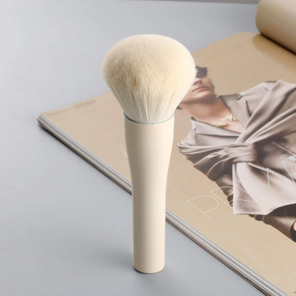 Professional Large Single Powder Brush – High-Quality Makeup Tool