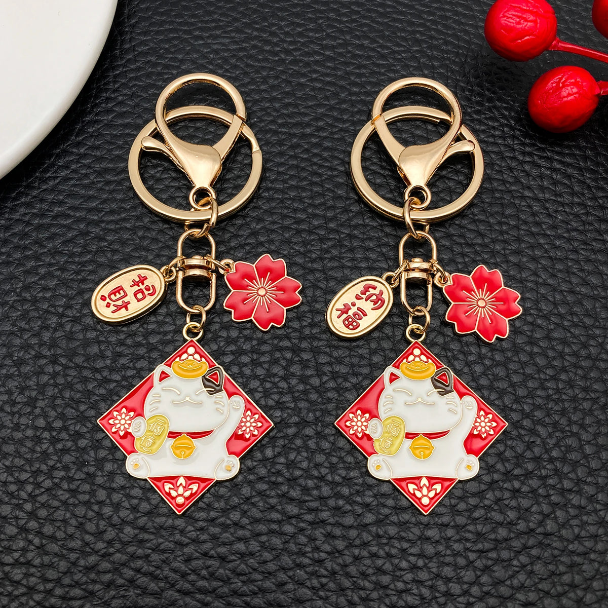 Maneki Neko Lucky Cat Keychain - Japanese Koi Fish Alloy Car Key Pendant & Lucky Bag Charm