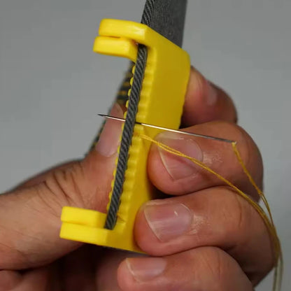 Clip-On Seam Guide Sewing Tool – Portable Edge Measuring Gauge for Quilting, Hemming & DIY Craft Beginners