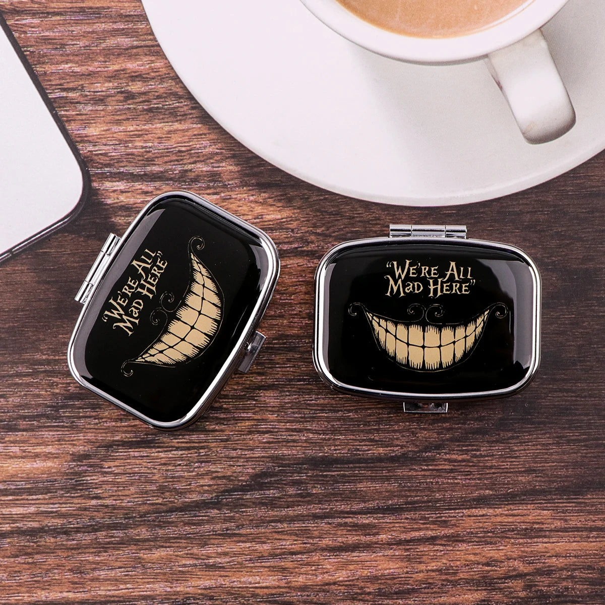 Funny Cat Pill Box - Portable Sealed Mini Medicine Organizer & Compact Storage Case