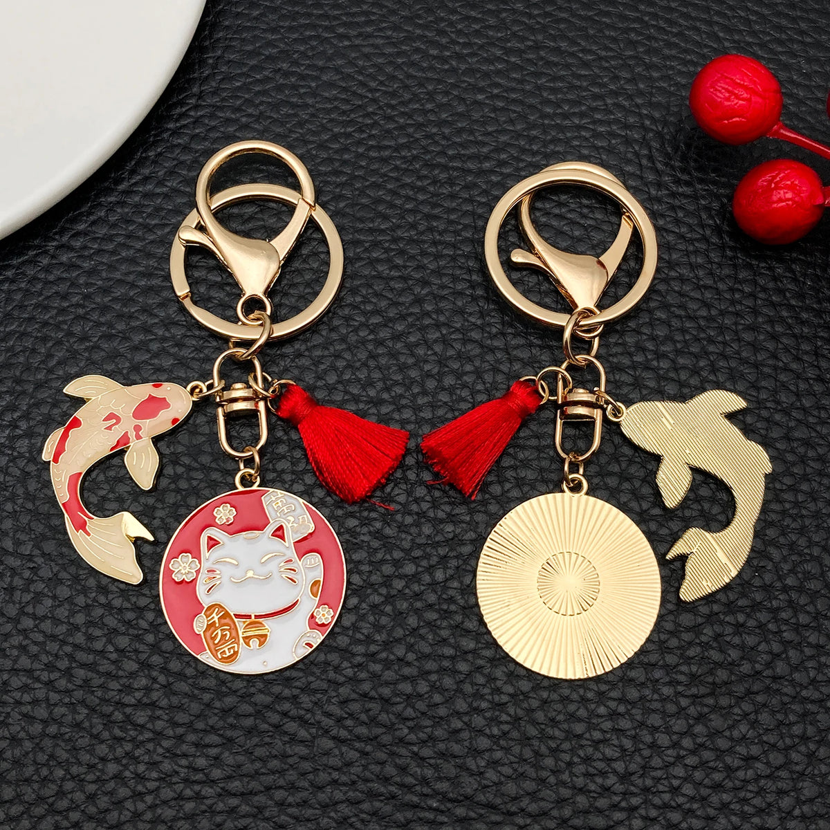 Maneki Neko Lucky Cat Keychain - Japanese Koi Fish Alloy Car Key Pendant & Lucky Bag Charm
