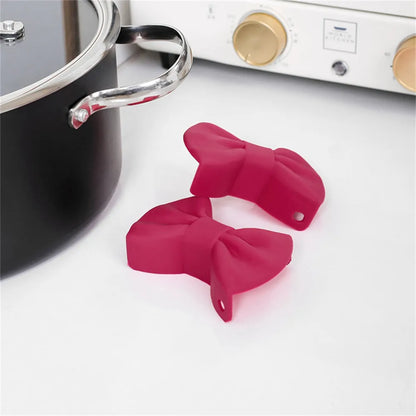 Kitchen Pot Clip - Anti-Scald Non-Slip Handle Cover with Creative Bow Shape Design - Cooking Oven Glove with Bowknot