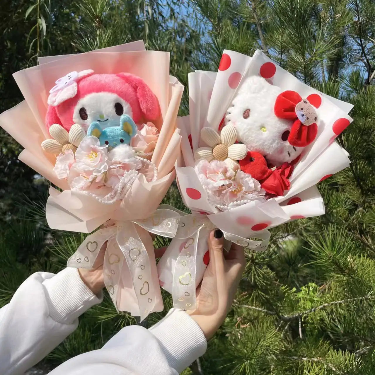 Sanrio Plush Bouquet — My Melody, Kuromi, Cinnamoroll & Hello Kitty Handmade Gift