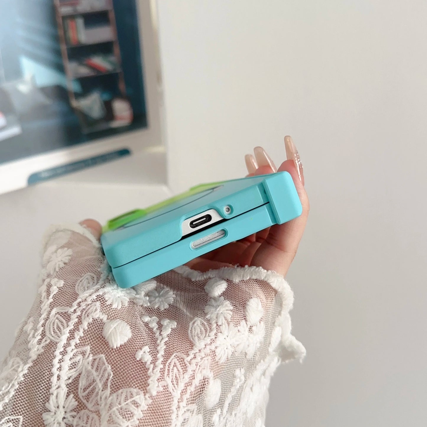 Magnetic Magsafe Wireless Charging Case — Gradient Liquid Silicone Bumper for Samsung Galaxy Z Fold 3-7