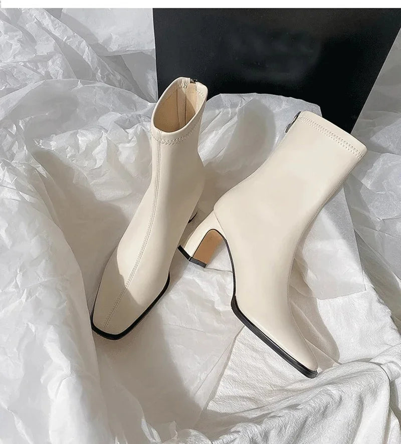 2024 New Vintage Brown Women's Ankle Boots – Fashionable Square Toe, Thick Heel Short Booties for Autumn & Winter