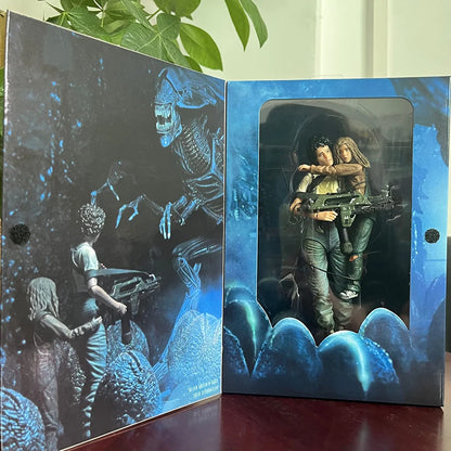 NECA Alien 2 LT Ellen Ripley & Newt Figure – Giger Xenomorph Facehugger Collectible Action Model Toy, Perfect Gift