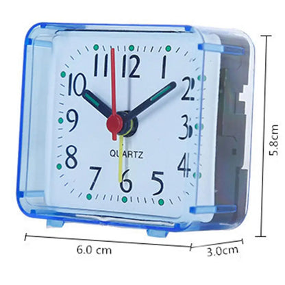Square Candy Color Quartz Alarm Clock – Small Bedside Battery-Powered Student Bedroom Wake-Up Clock with Beeping Sound