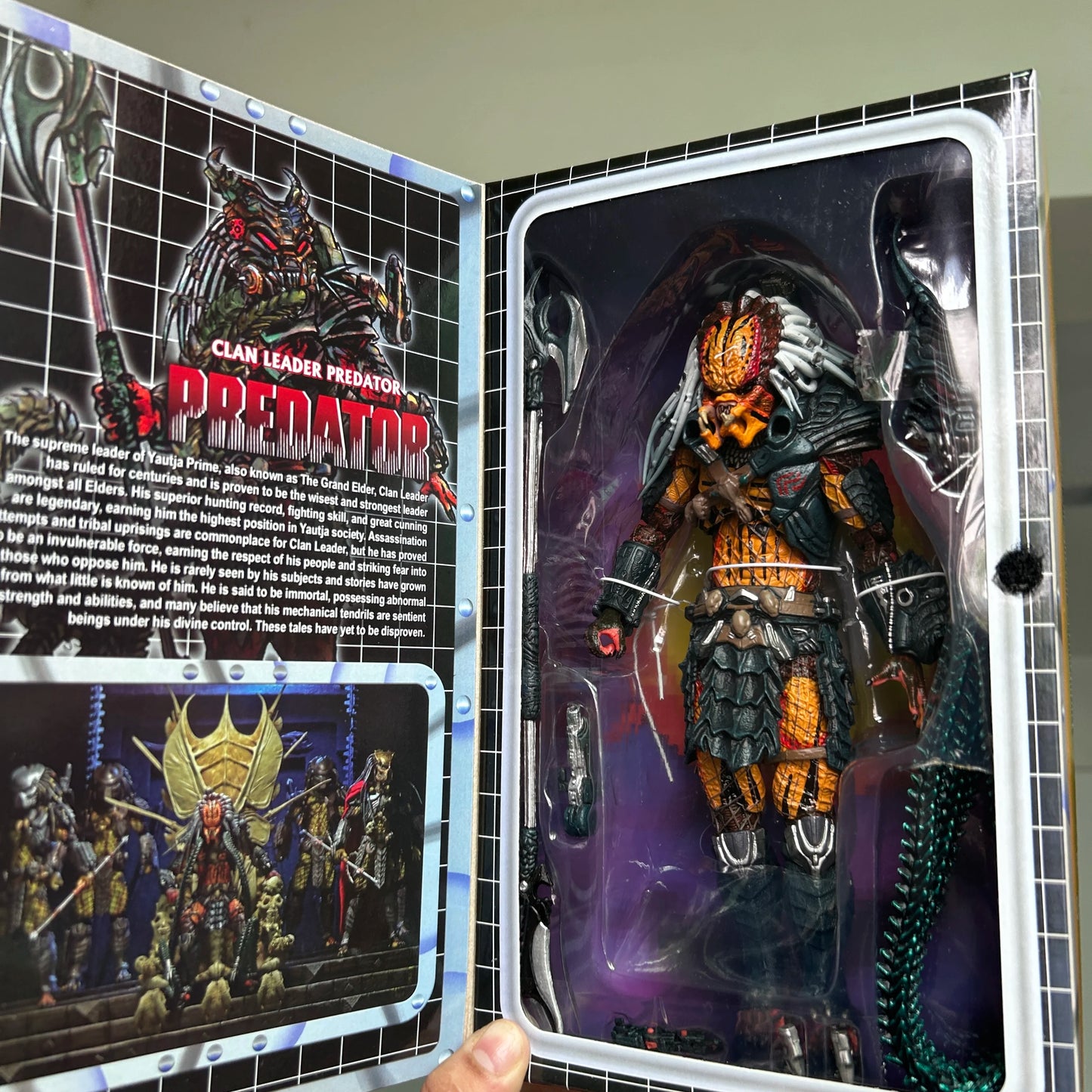 NECA Predator Clan Leader Action Figure — Deluxe Concrete Jungle Alien Warrior Model Toy & Desk Decor Gift
