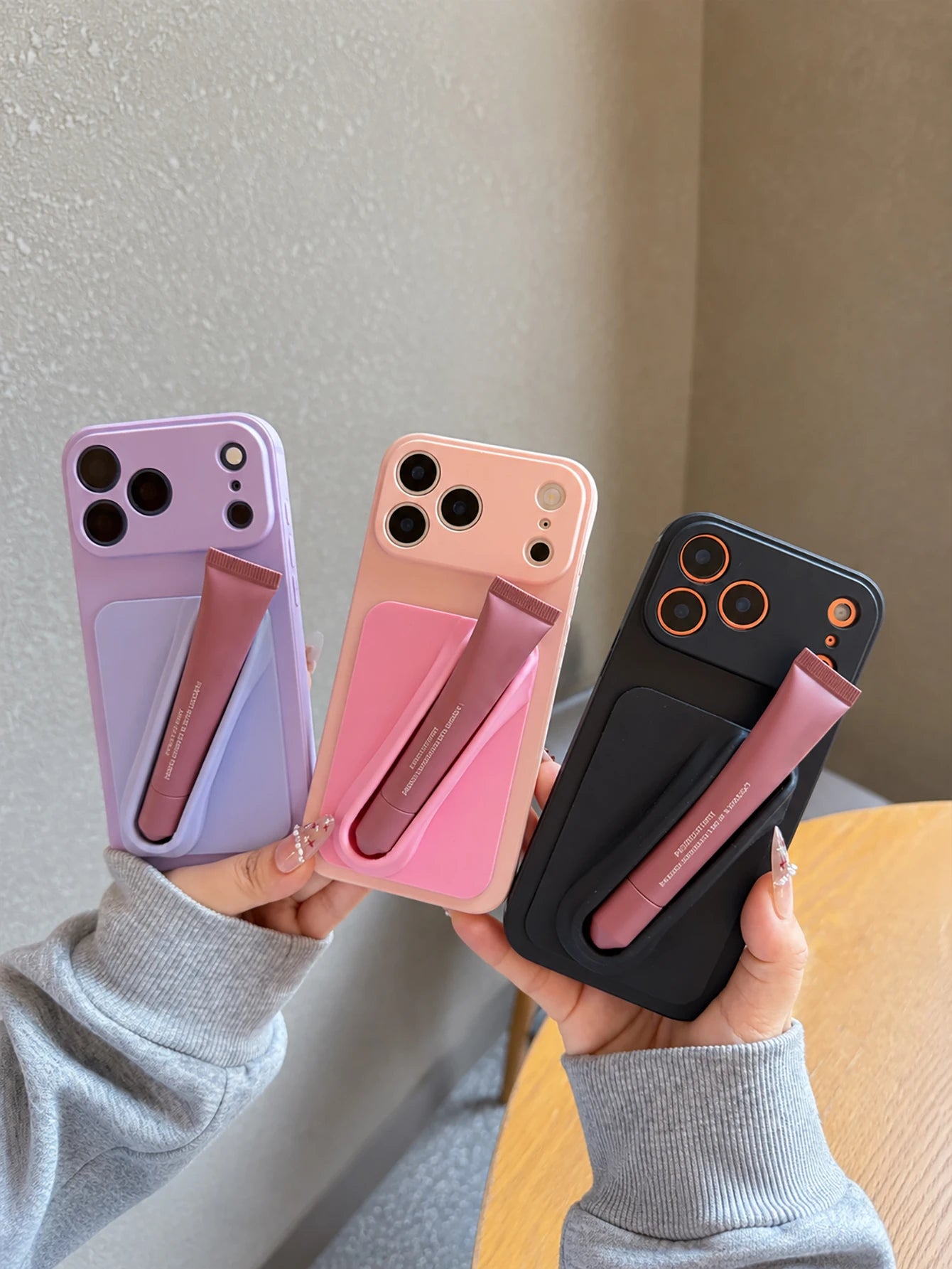 Silicone Lipstick Phone Holder - Portable Lip Gloss Organizer Attachment for Smartphones, Cute Birthday Gift for Women