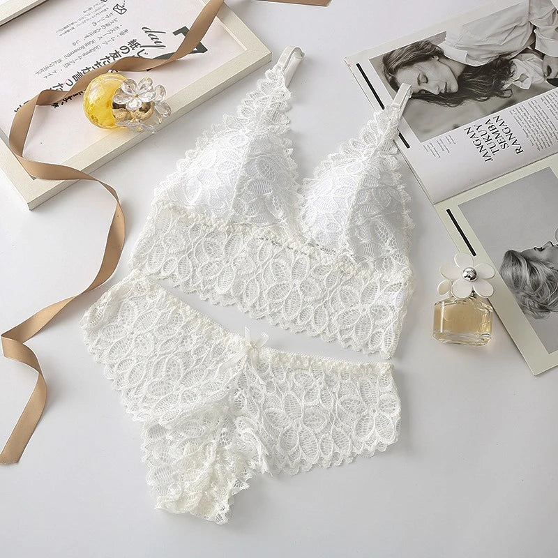 Sexy Lace Lingerie Set – Seamless Wire-Free Bra & Panty with Embroidery Hollow-Out Design