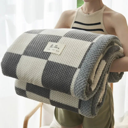 Soft Chenille Knit Throw Blanket - Machine-Washable Crochet Blanket for Couch & Bed