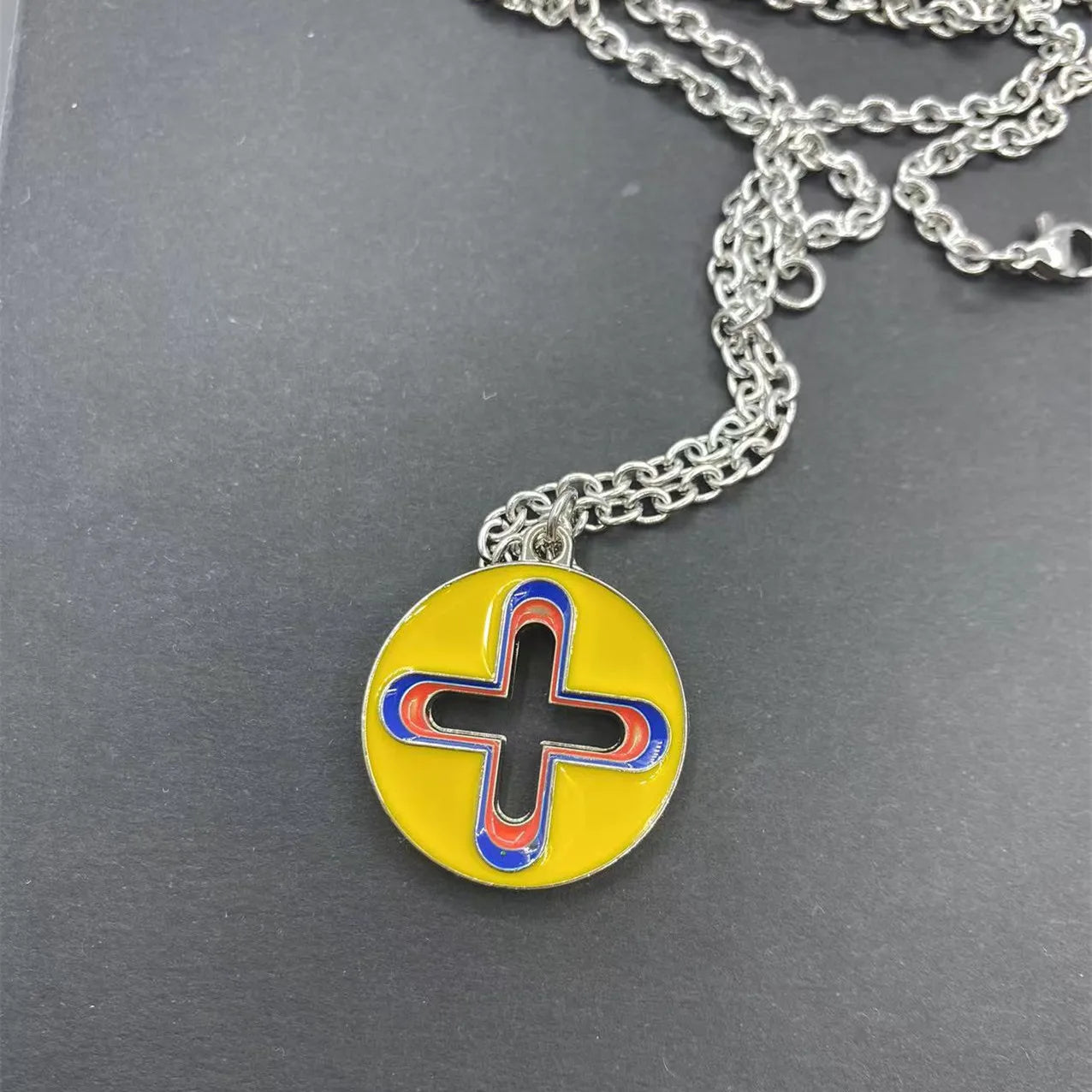 Trendy Hip Hop Dripping Oil Cross Pendant Necklace – Unique Niche Design Jewelry