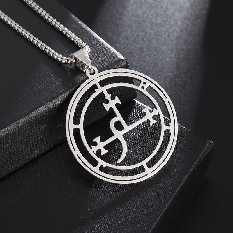 Caribbean Pirates Aztec Gold Coin Necklace – Retro Skull Pendant, Punk Hip Hop Movie Accessory